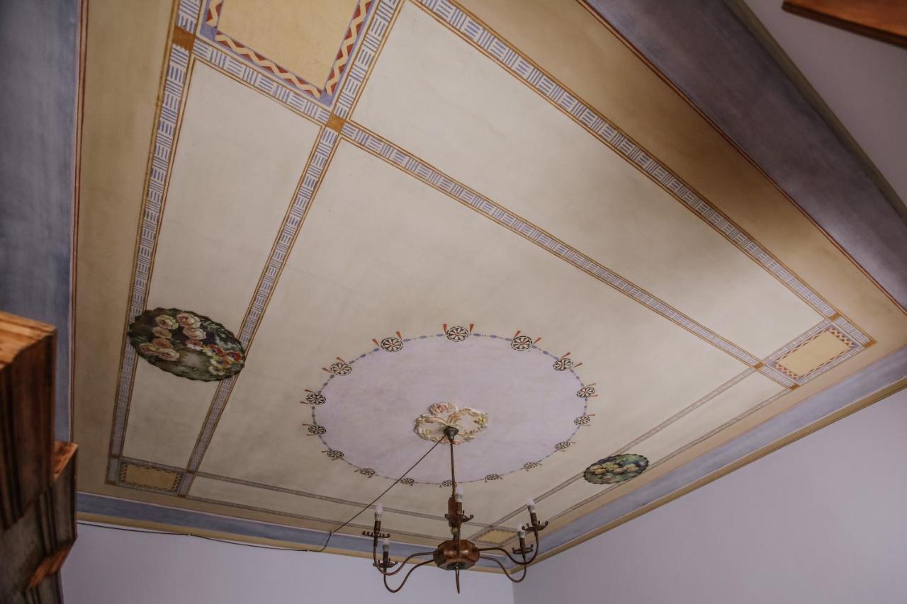 Il Pozzo Fiorito Apartment Cossombrato Bagian luar foto