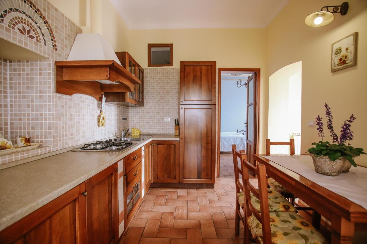 Il Pozzo Fiorito Apartment Cossombrato Bagian luar foto