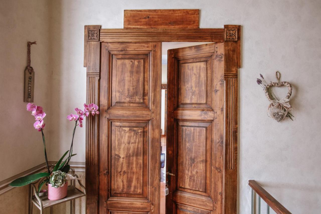 Il Pozzo Fiorito Apartment Cossombrato Bagian luar foto