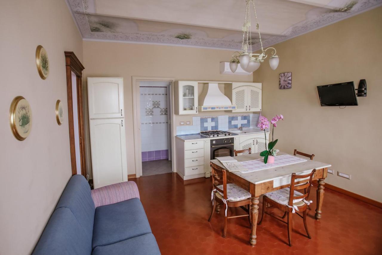 Il Pozzo Fiorito Apartment Cossombrato Bagian luar foto