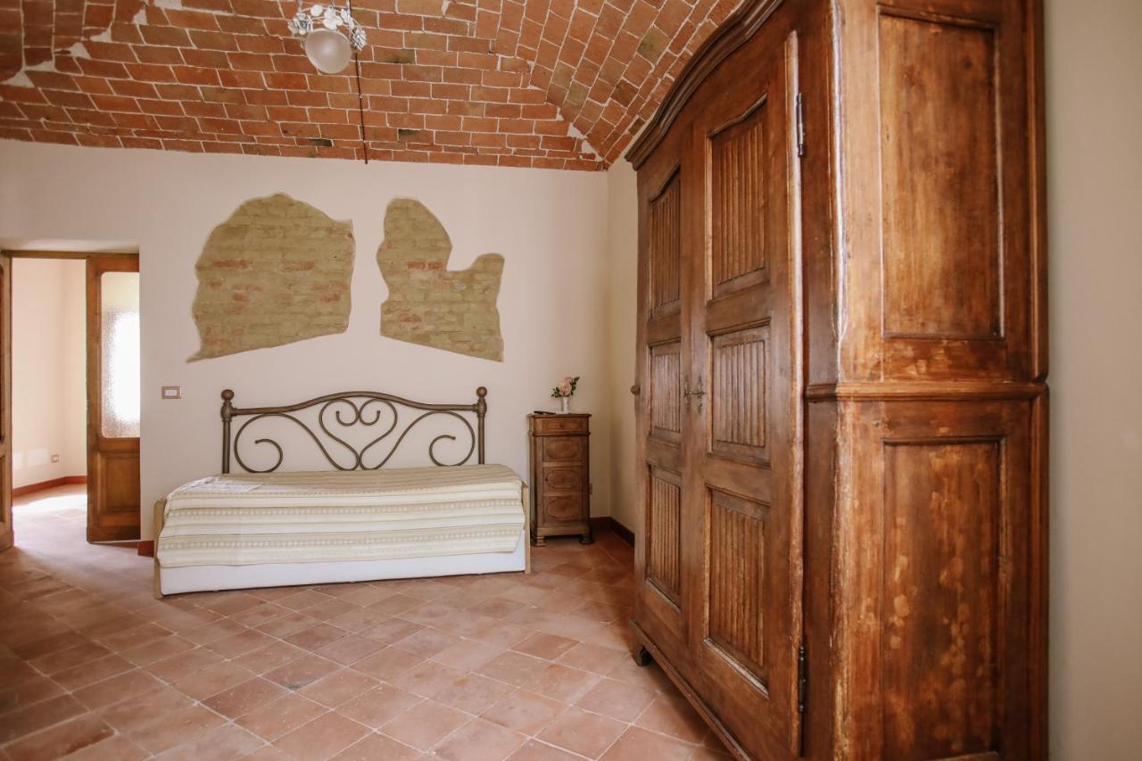 Il Pozzo Fiorito Apartment Cossombrato Bagian luar foto